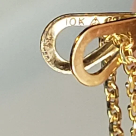 Natural Garnet Heart Pendant Necklace - 10KT - Picture 5 of 8